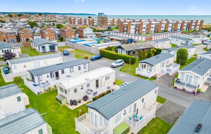 Your Ultimate Holiday Rental at Pevensey Bay 35 Woodland Walk