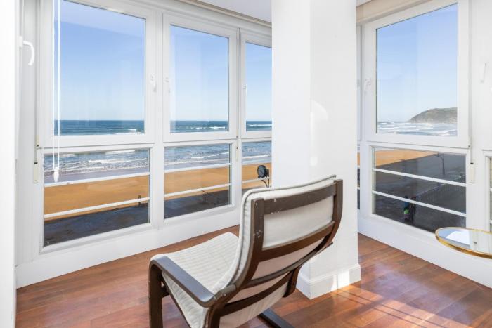 Bañeru 3-3, 1ª línea de playa con parking - Zarautz by Egona