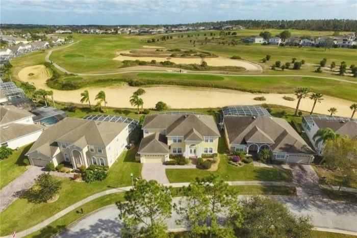 Large Villa - Close to Disney with extended patio and golf course views