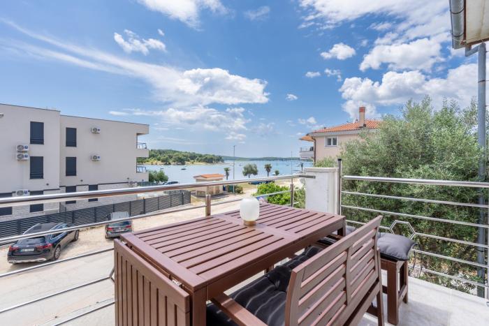 30m zum Meer, Privatparkplatz, Balkon, Netflix