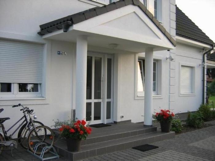 Gemütliche Wohnung in Rowy mit Terrasse, Grill, Parkplatz und Garten