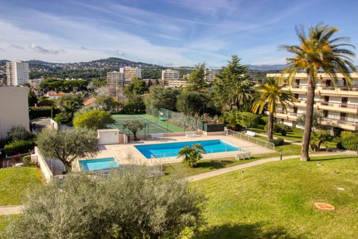 Antibes 4 people - Swimming pool and Tennis - Garage
