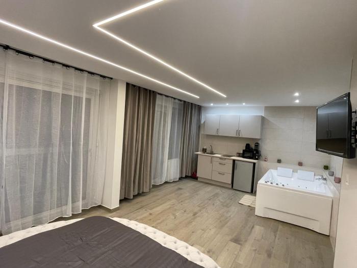 Le cocon - Studio avec balnéo et terrasse