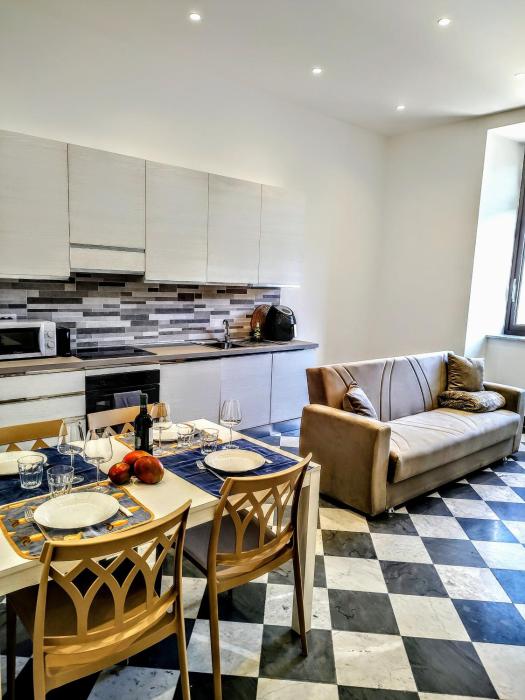 - The Marble Theater- [Carrara Centro]