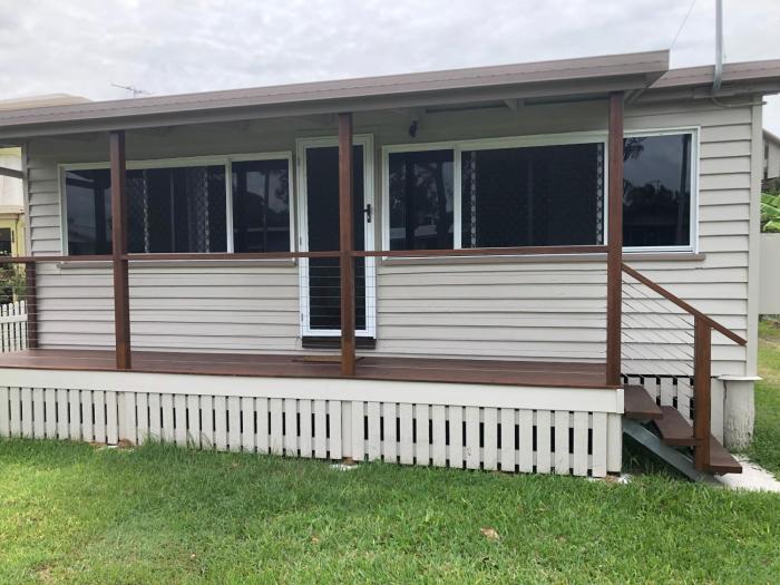 Sandhills Cottage - 3 Meadow Street Keppel Sands