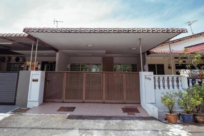 GLYSM Tambun Stay "Pura Vida"