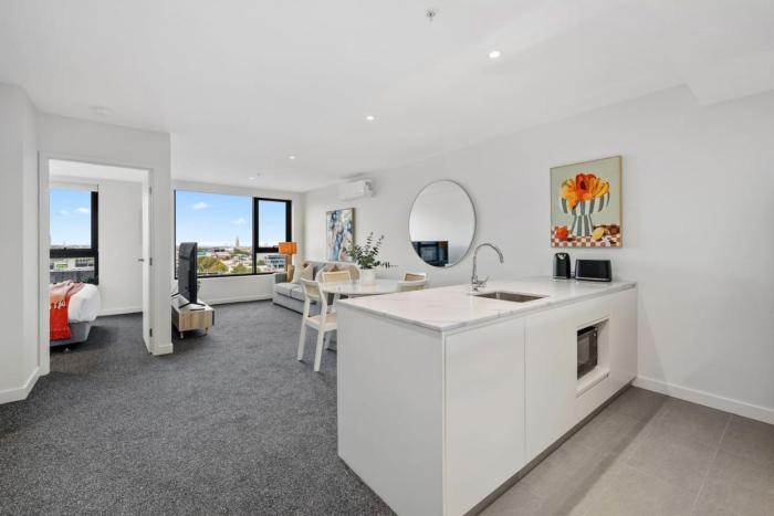 Urban Elegance Stature Southbank