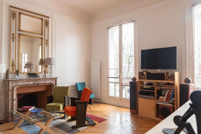 Spacious nest with terrace near Batignolles