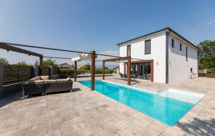 3 Bedroom Stunning Home In Rasopasno