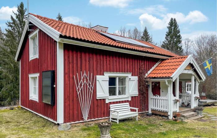 Pet Friendly Home In Överum With Wifi