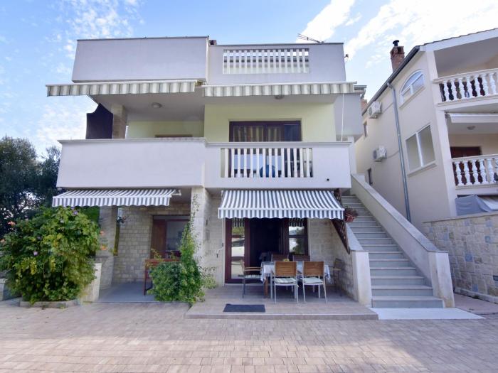 Apartments by the sea Biograd na Moru, Biograd - 22807