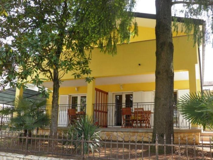 Moderne Wohnung in Poreč mit Garten und Terrasse - b57089