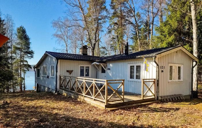 2 Bedroom Lovely Home In Alingsås