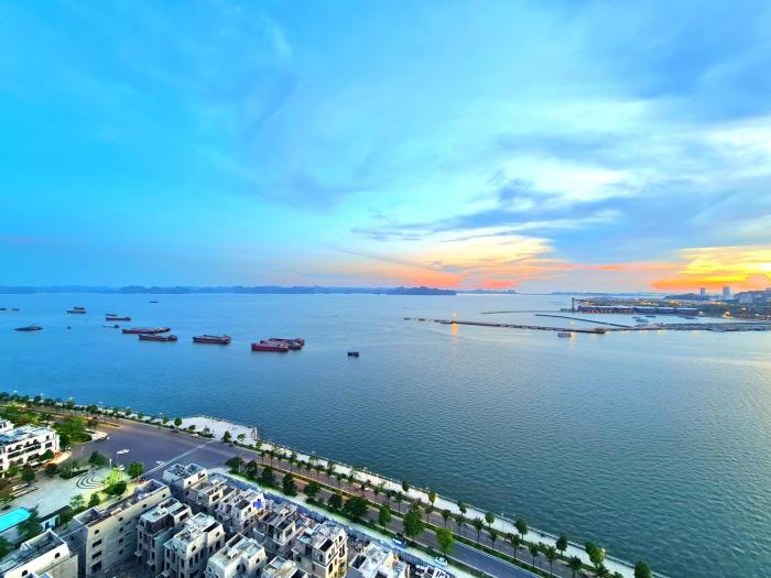 Suite Bay View - Charming Homestay Sapphire Halong