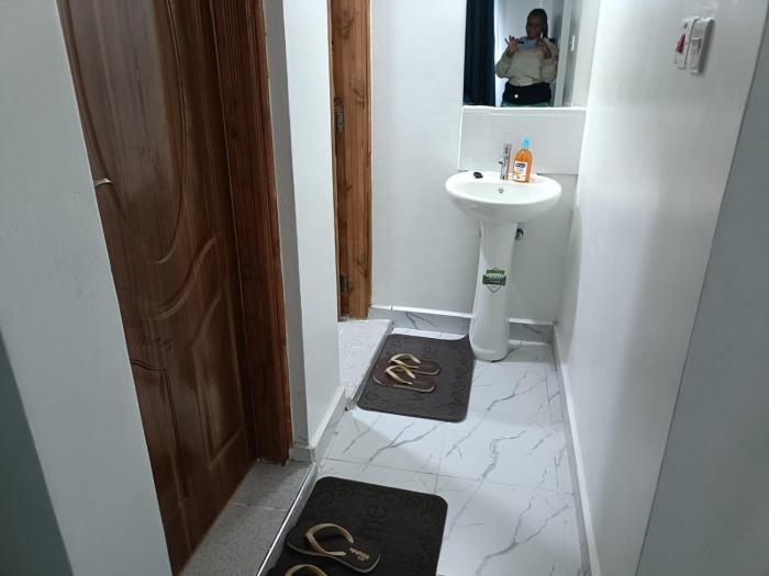 Omuts classy one bedroom Ruaka