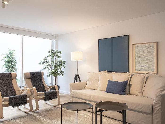 Saldanha Spacious Apt with AC Terrace and Garage