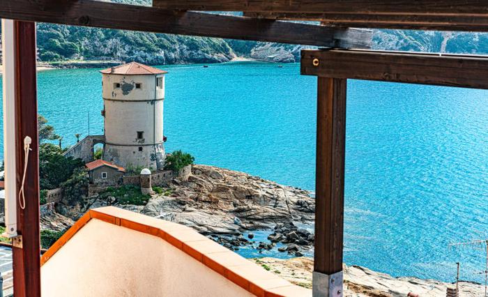 La Casa di Cristian con terrazza vista mare