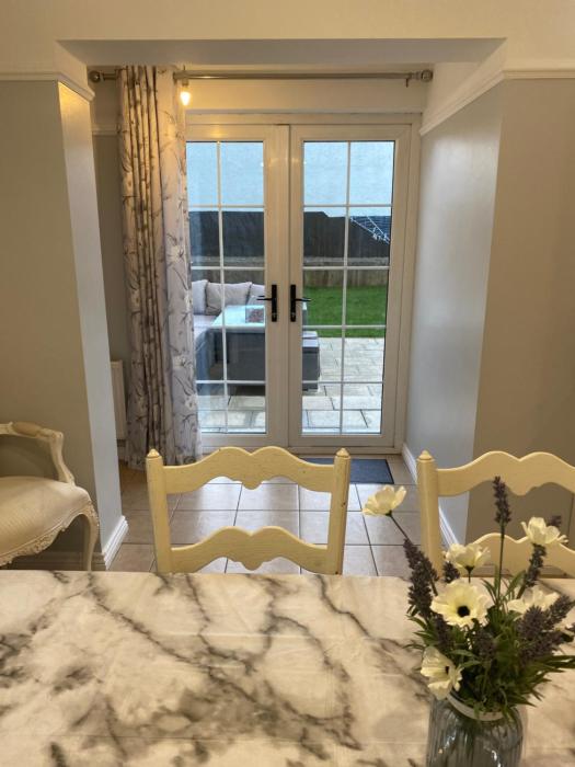 House in Mid Ulster - Sleeps 8