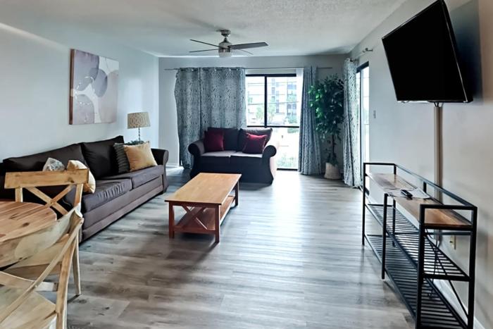 Edgewater Golf Villa #3309