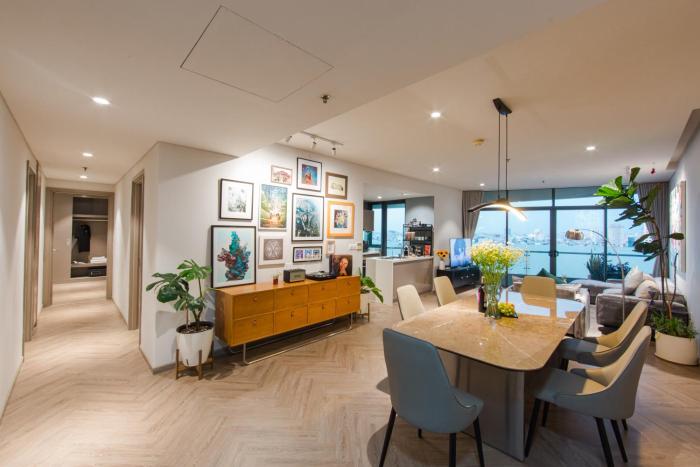 Lux Executive Residence at City Garden by CIRCADIAN