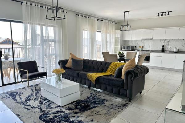 Luxury Apartment At Polofields Waterfall, Midrand