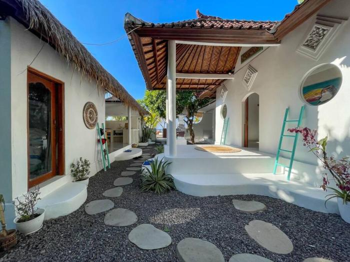 The Hidden Escapes Amed - Unique Beachfront Villa on Amed