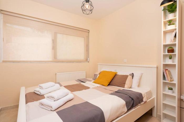 Calm And Quiet 1BR Apt 2 minutes to Syggrou-Fix Metro