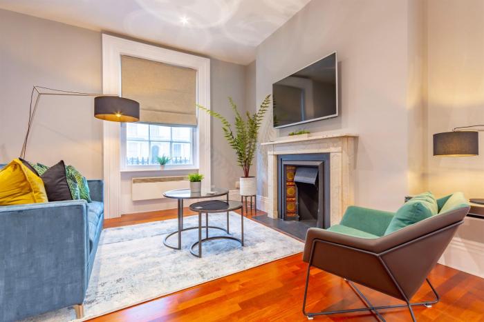 Luxury Spacious Flat For 4 Guests & Free Parking