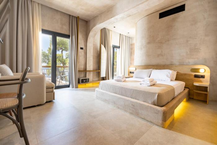 Medusa Luxury Suites