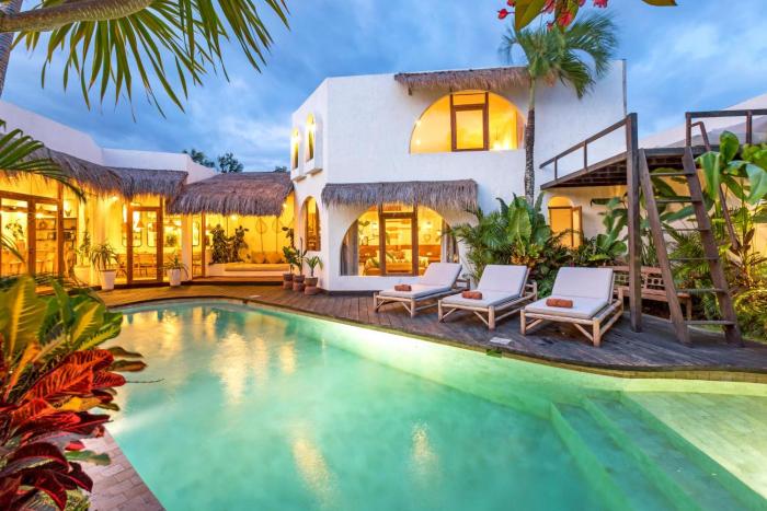 Villa Marbella - Stunning Chic 4BR Villa in Umalas, Private Retreat Next to Canggu