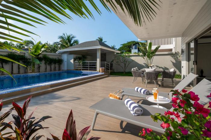 Luxury 4BR Pool Villa with Private Beach Access, Gated Estate, Concierge