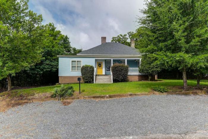 Spacious 5BR - Pet Friendly