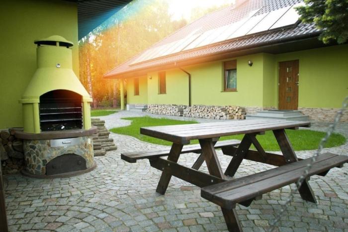 Wohnung in Zieleniewo mit Garten und Grill