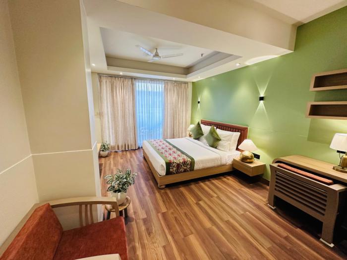 Hotel IP Swarn near Anand Vihar Vaishali Ghaziabad