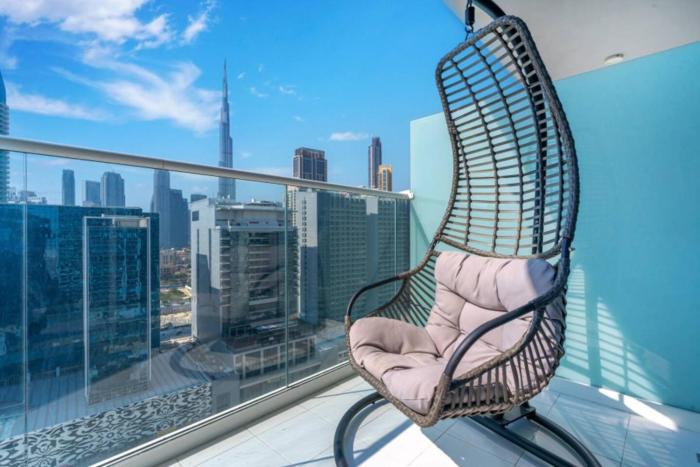 Skyline 20thModern 1BRIconic Burj Khalifa View