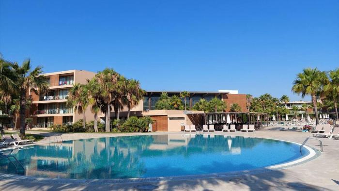 Herdade dos Salgados by Maggie