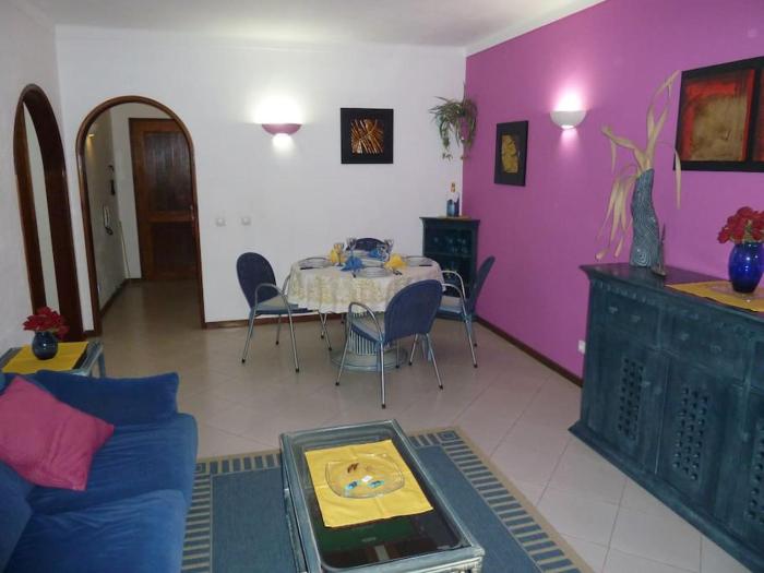 Carvoeiro beach and center 10m