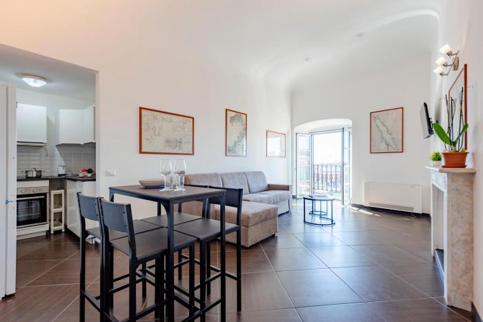 Sea View Apartment Next To Acquarium - Happy Rentals