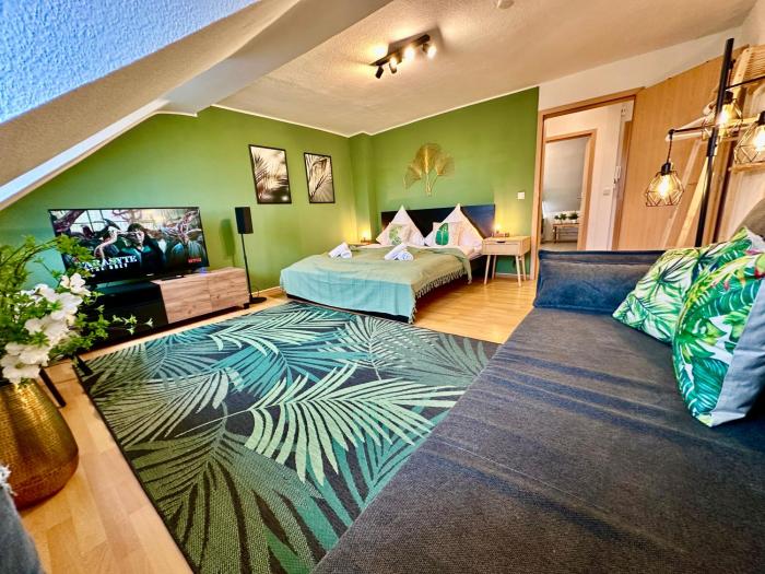 Dschungel Wohnung, geräumig, Netflix, Sonos, zentral