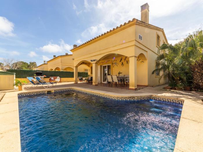 Holiday Home Sargantana by Interhome