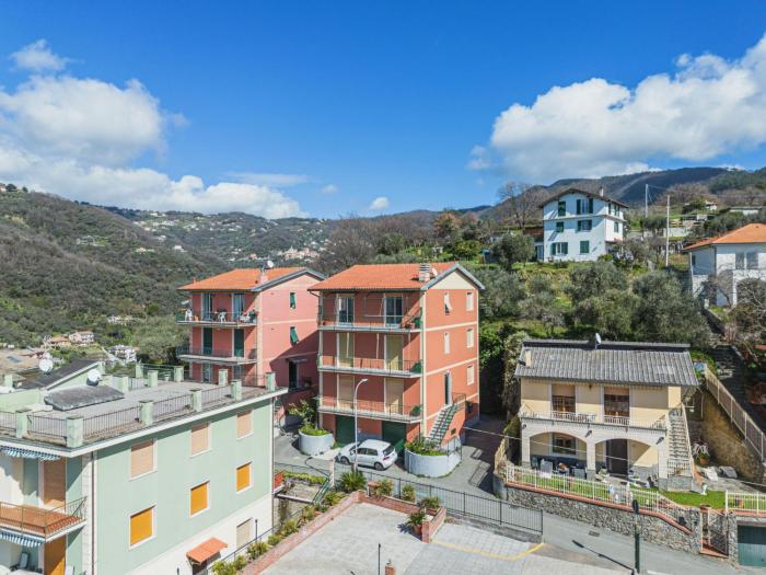 Apartment Come il sole allimprovviso by Interhome