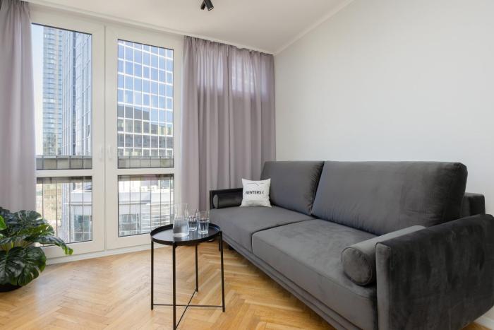 Apartment with Parking in the Heart of Warsaw by Rent like home