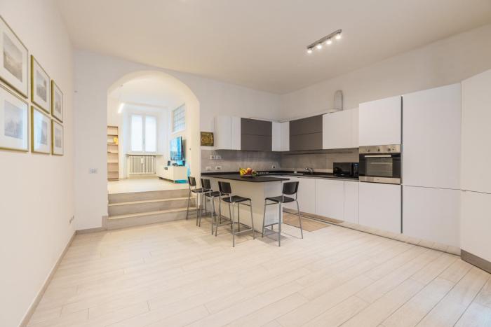 Moderno Appartamento Grande Comfort Como