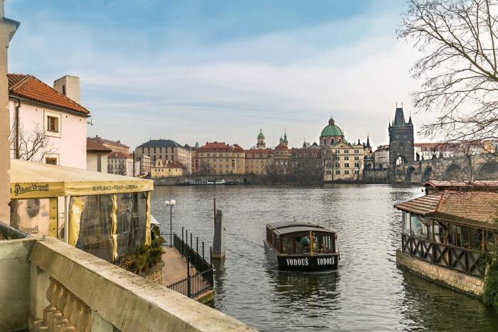 Residence Charles Bridge