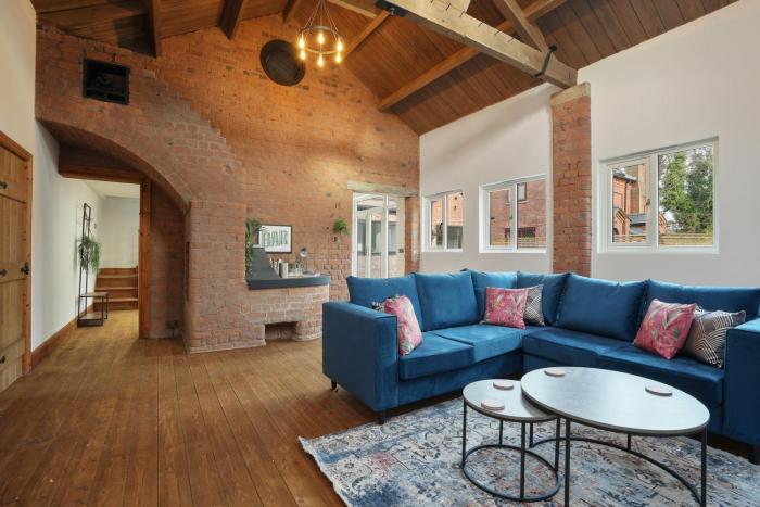 GuestReady - 5bed Victorian Manor near Liverpool