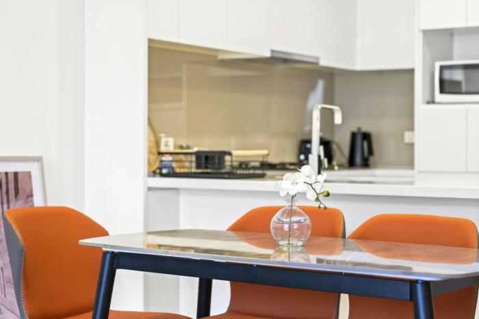 Sleek Urban Lifestyle Retreat in Heart of Rhodes