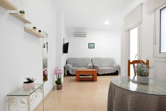 Aptº Jábega, Familias y Parejas