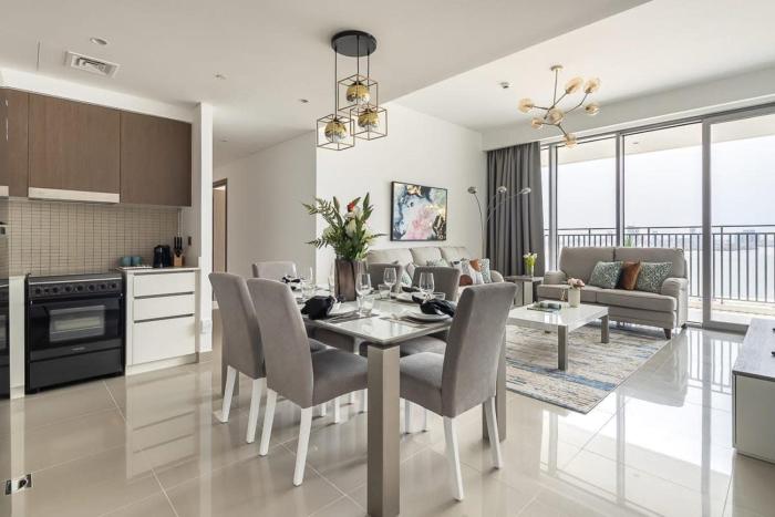 Frank Porter - 17 Icon Bay