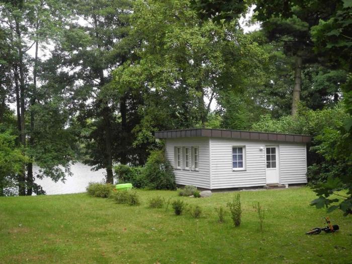 Häuschen über der Lanke