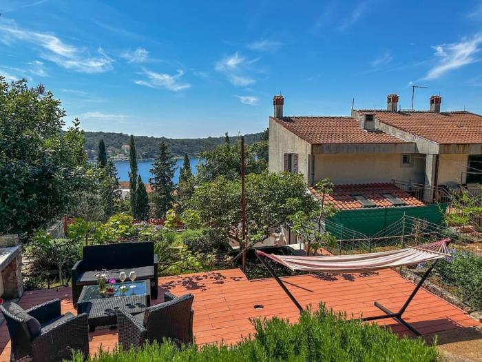 Seaside Garden Apartment Losinj